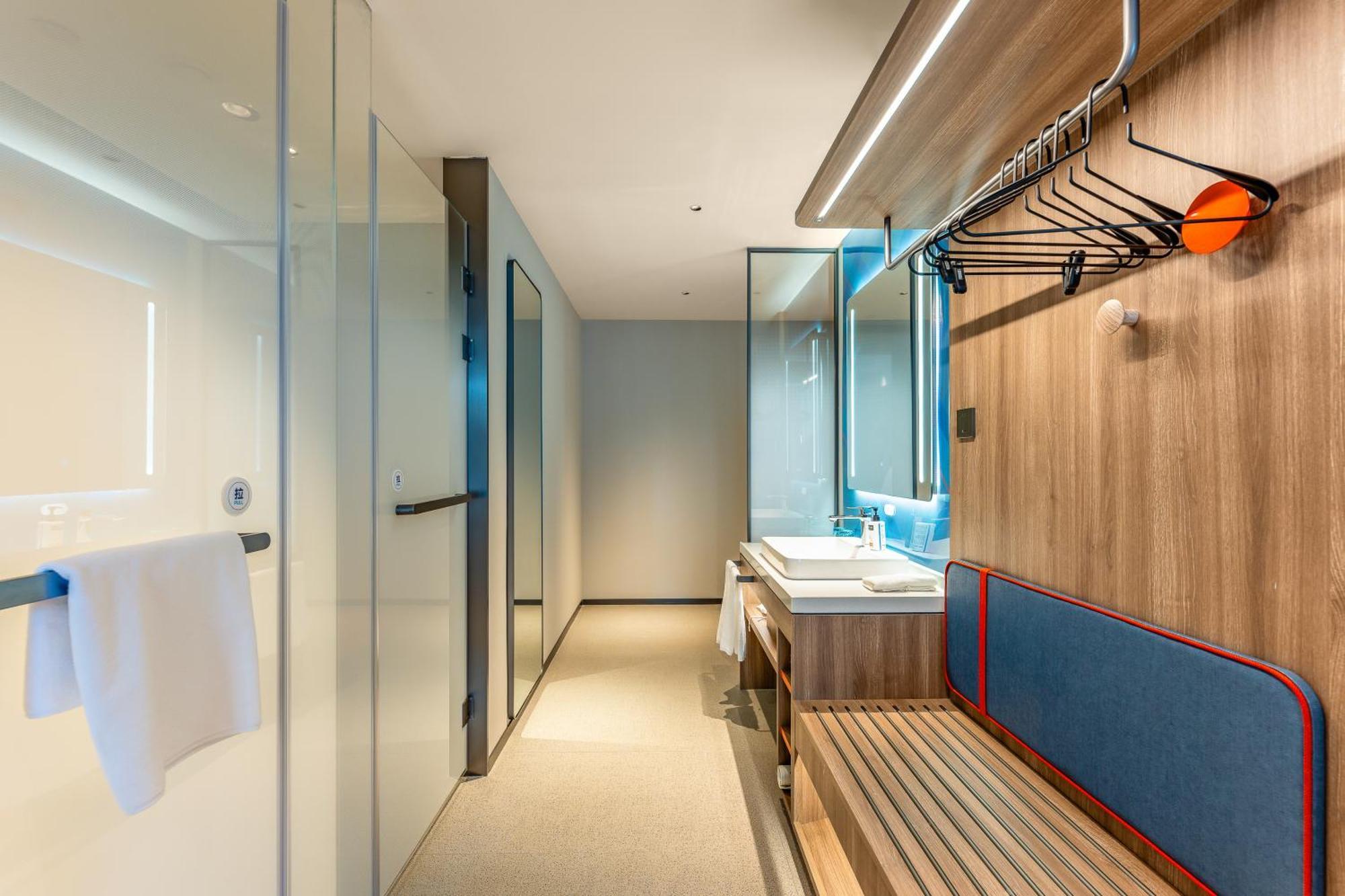 Holiday Inn Express Taizhou City Center By Ihg Экстерьер фото